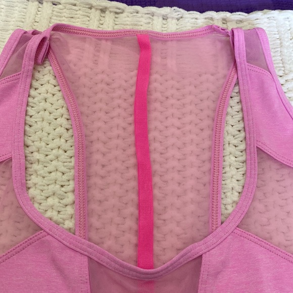 LuLulemon pink workout tank top size small preowned - Picture 7 of 11